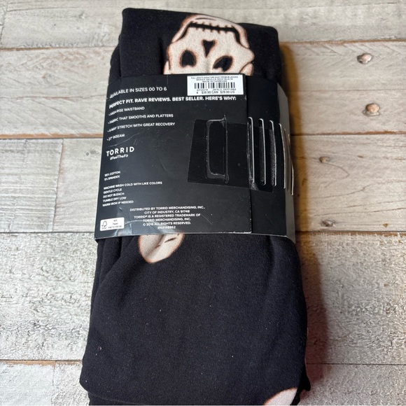 (Sold)  Full Length Signature Waist Premium Moody Skulls Leggings  4X (26) - Picture 6 of 12